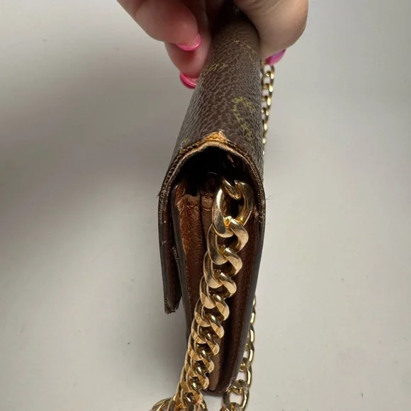 SOLD Louis Vuitton Sarah Monogram Wallet On Chain Vintage Luxury - Picture 8 of 13